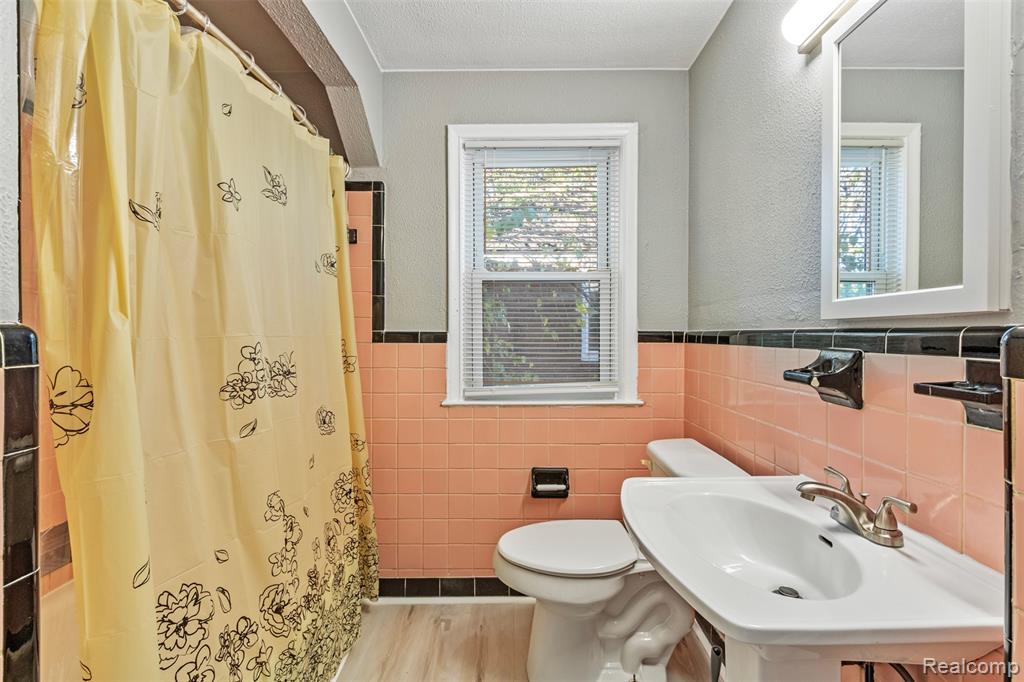 8620 W 7 Mile Road, Detroit, MI 48221 — Photo 13