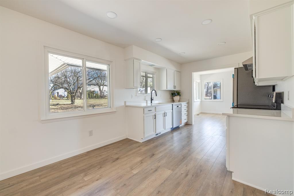 1661 Winthrop Road, Bloomfield Hills, MI 48302 — Photo 23