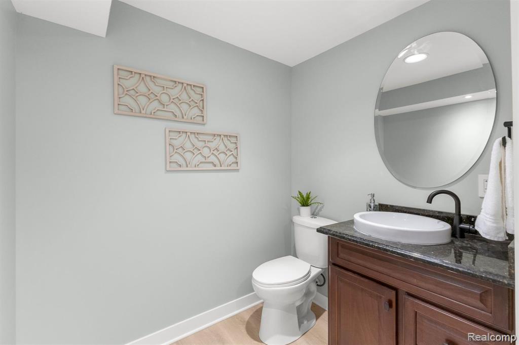 15428 BAY HILL Drive, Northville, MI 48168 — Photo 37