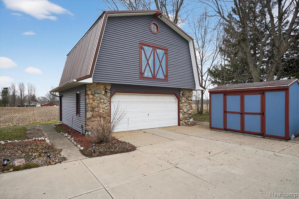 992 W Bennington Road, Owosso, MI 48867 — Photo 46