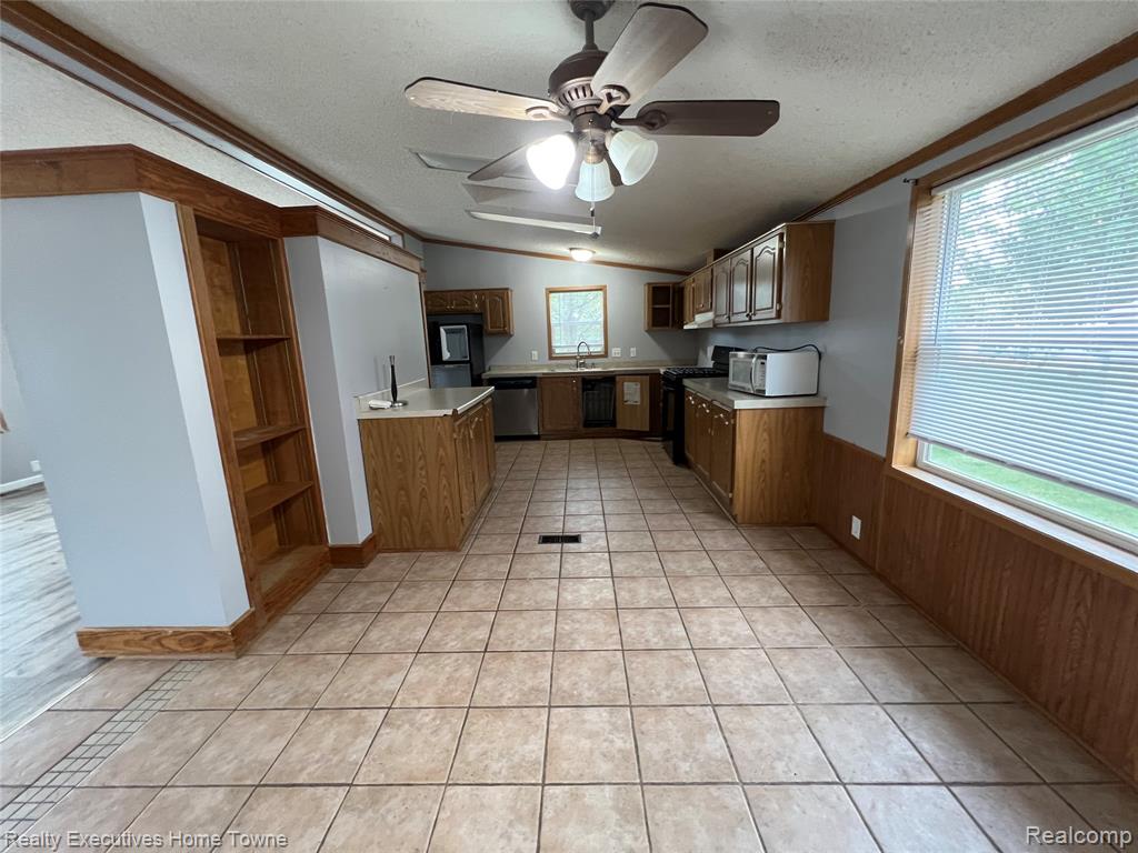 3679 Chestnut Ln Lane, Dryden, MI 48428 — Photo 6