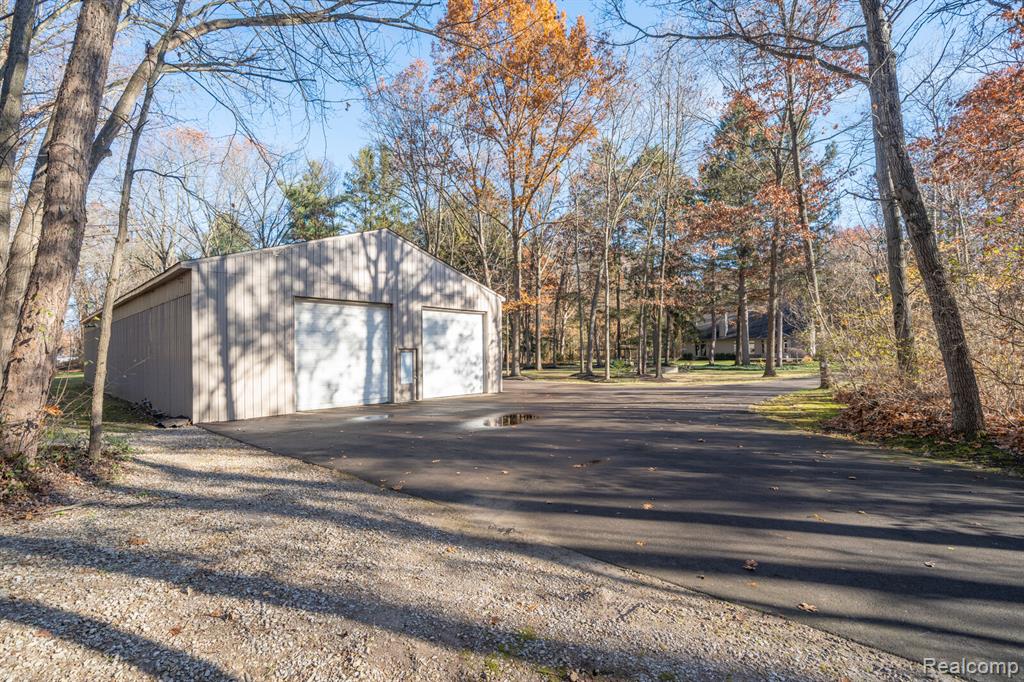 5150 N Milford Road, Highland, MI 48356 — Photo 48