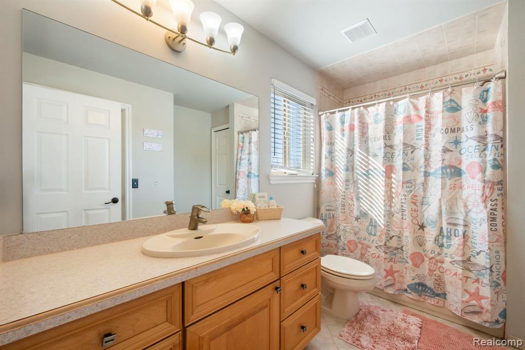 51246 Woodside Drive, Macomb, MI 48042 — Photo 28