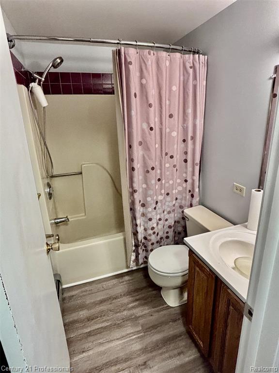 4997 Grand Court, West Bloomfield, MI 48324 — Photo 36