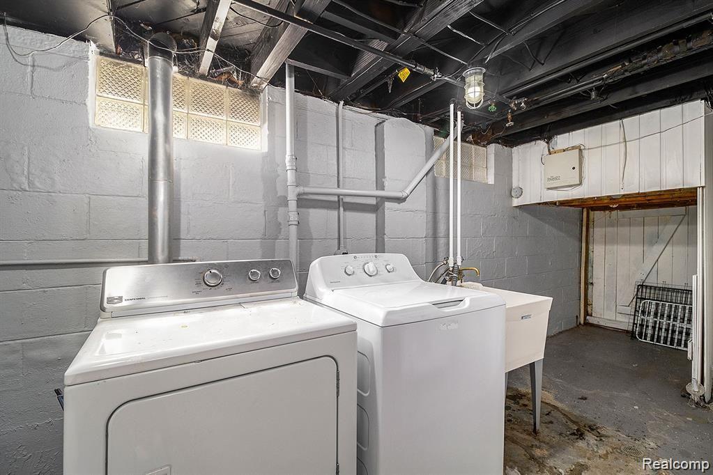 633 N Dorchester Road, Royal Oak, MI 48067 — Photo 13