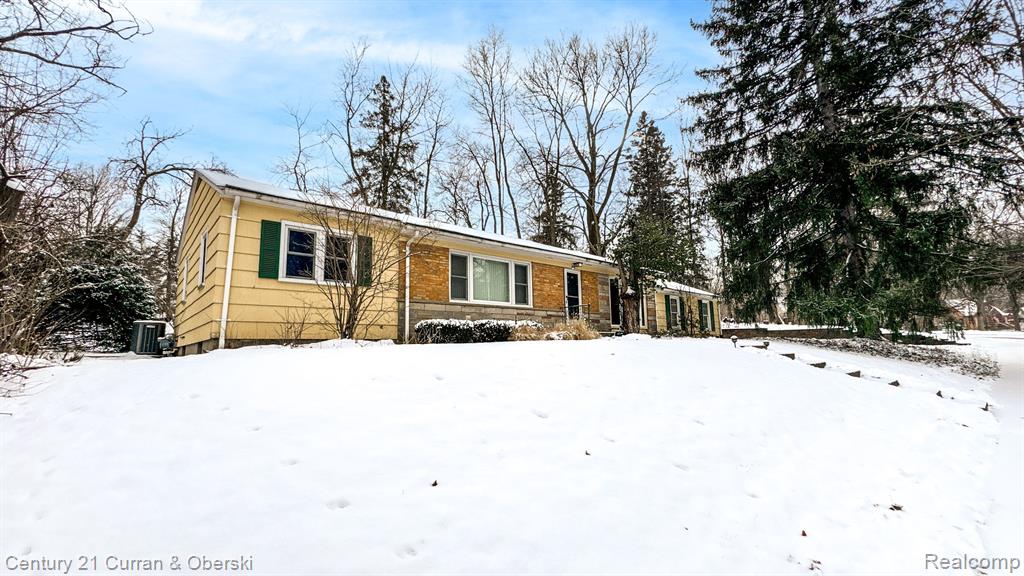 806 CAMBRIDGE Street, Ypsilanti, MI 48197 — Photo 2