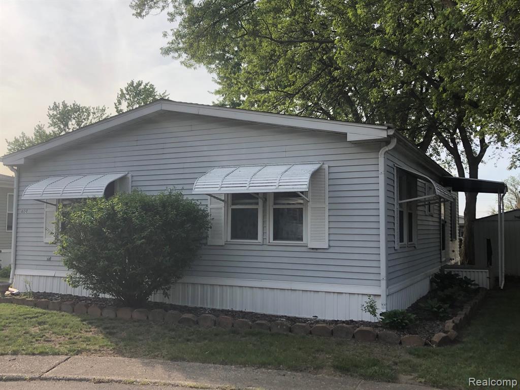 608 Holly Court, Jonesville, MI 49250 — Photo 6