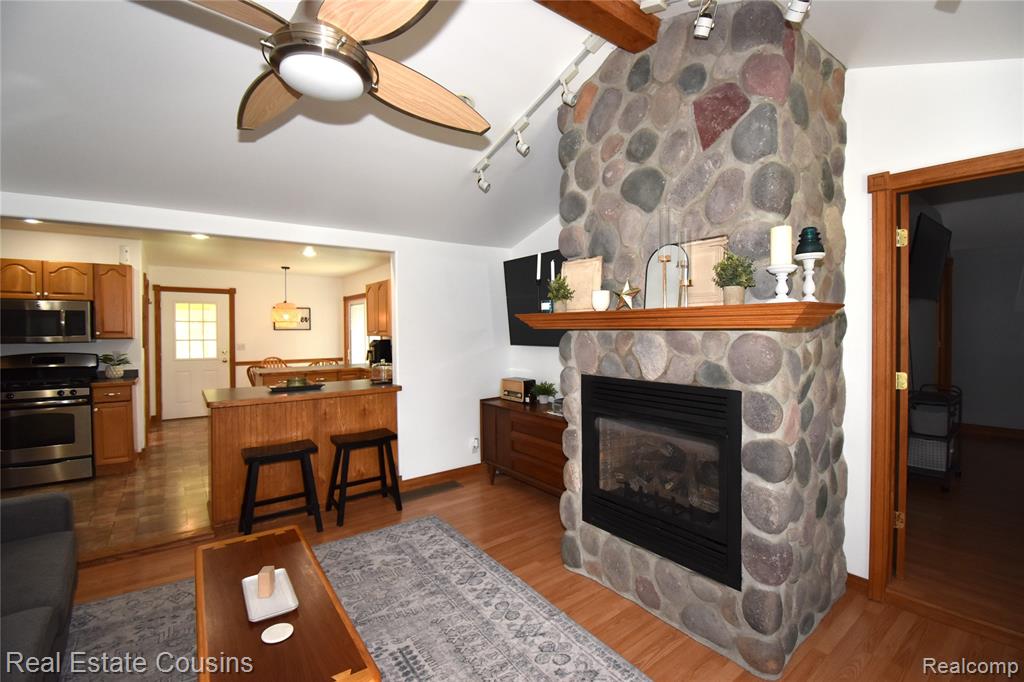 116 Park Street, Gaines Vlg, MI 48436 — Photo 8