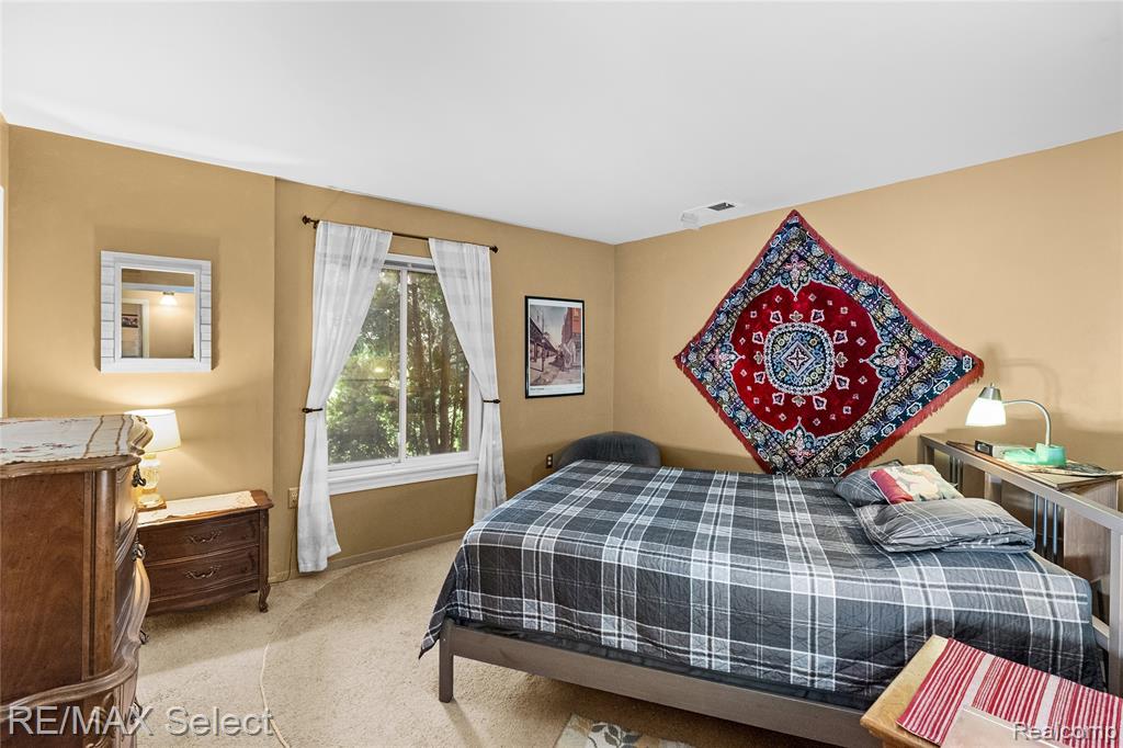 250 Briarcrest Drive, 130, Ann Arbor, MI 48104 — Photo 22