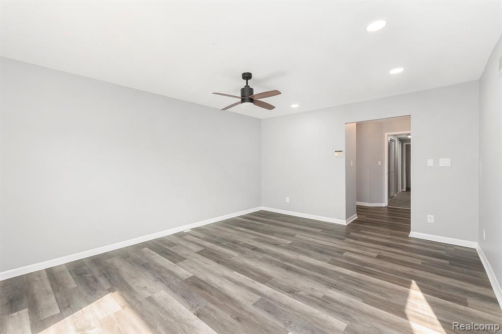 7006 Bridge Way, West Bloomfield, MI — Photo 21