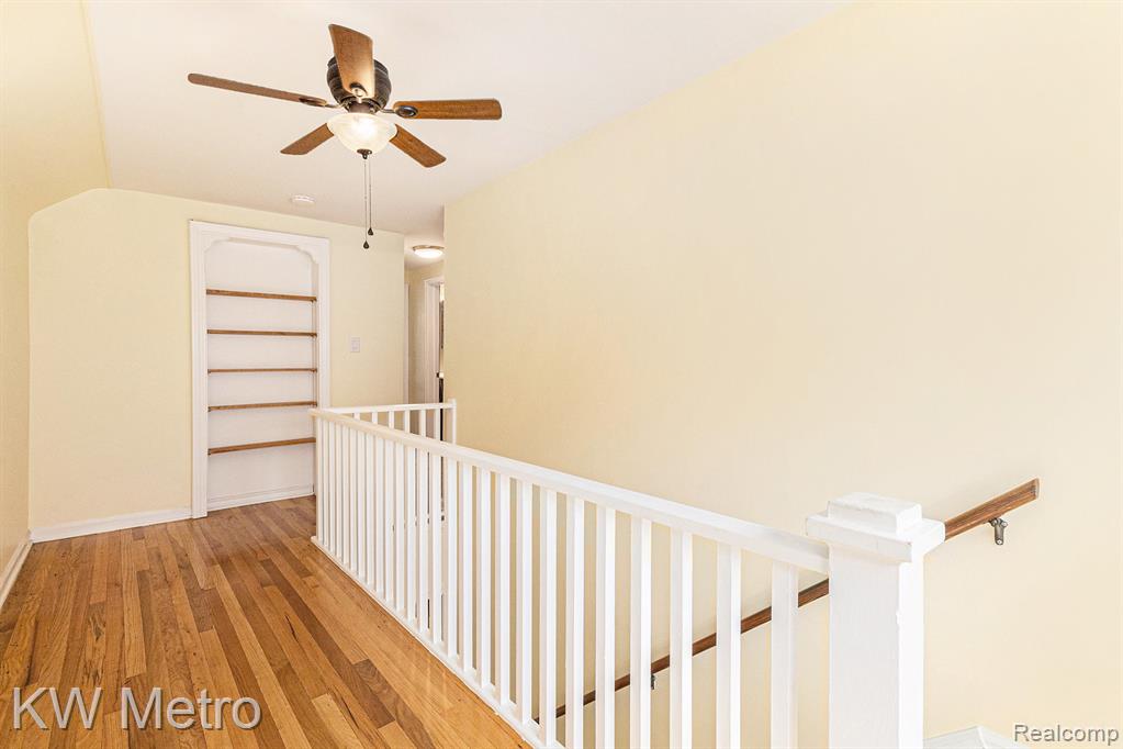 449 Shoreview Drive, Waterford, MI 48328 — Photo 16