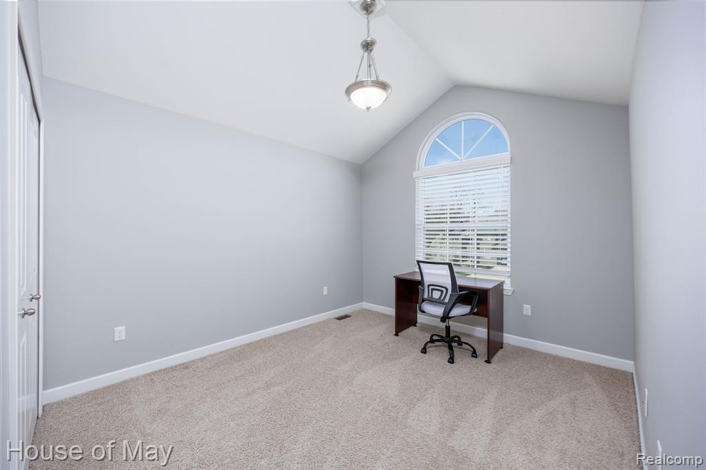 5312 VINEYARD Street, Commerce Twp, MI 48382 — Photo 15