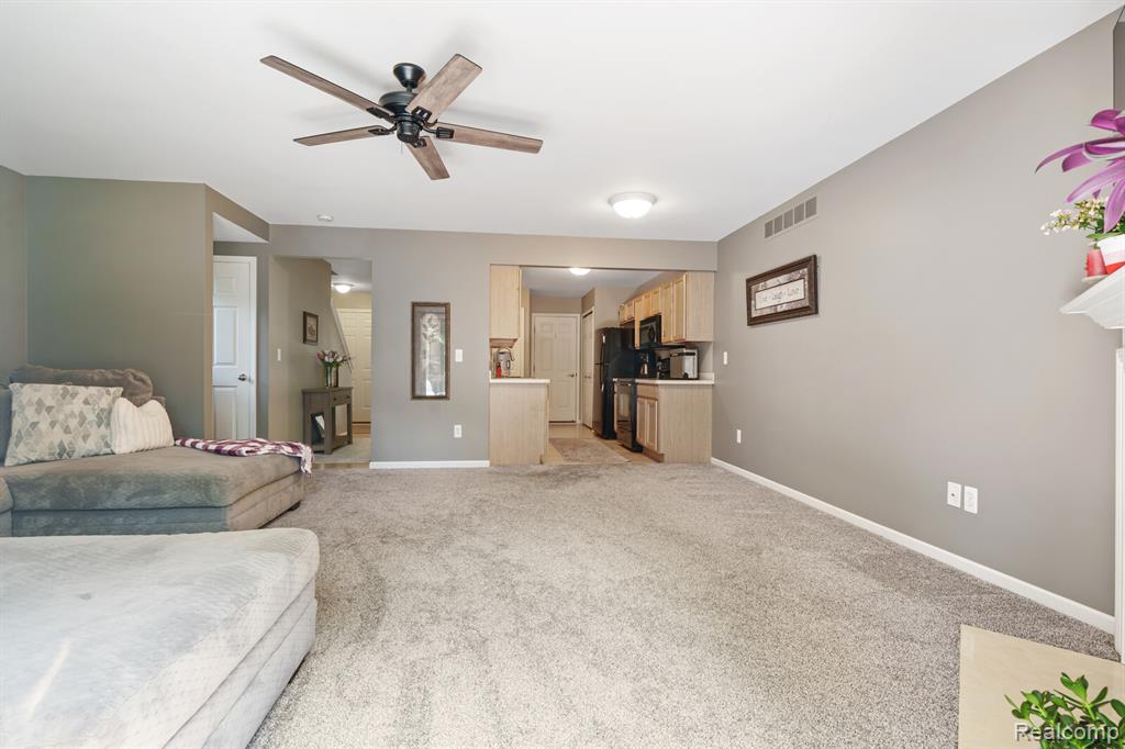 7183 Magnolia Lane, Waterford, MI 48327 — Photo 6