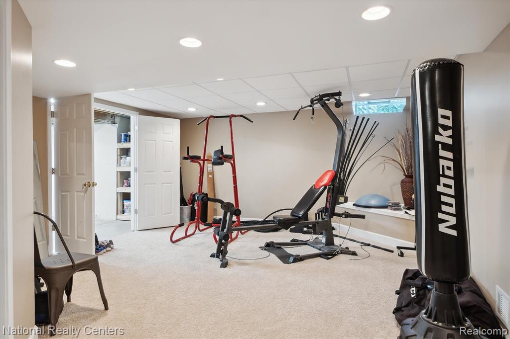 5885 Fairborn, Canton, MI, 48187