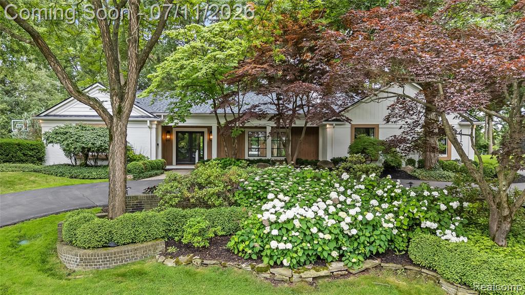 4154 Nearbrook Road, Bloomfield Hills, MI 48302 — Photo 2