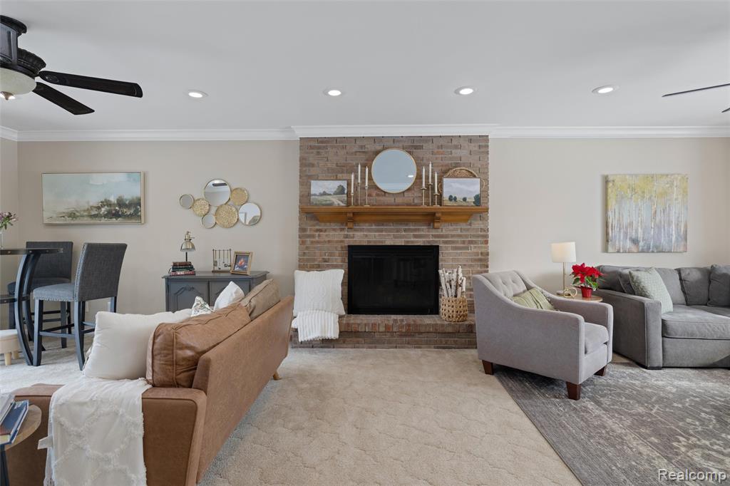 8374 Lasalle Court, Grosse Ile, MI 48138 — Photo 9