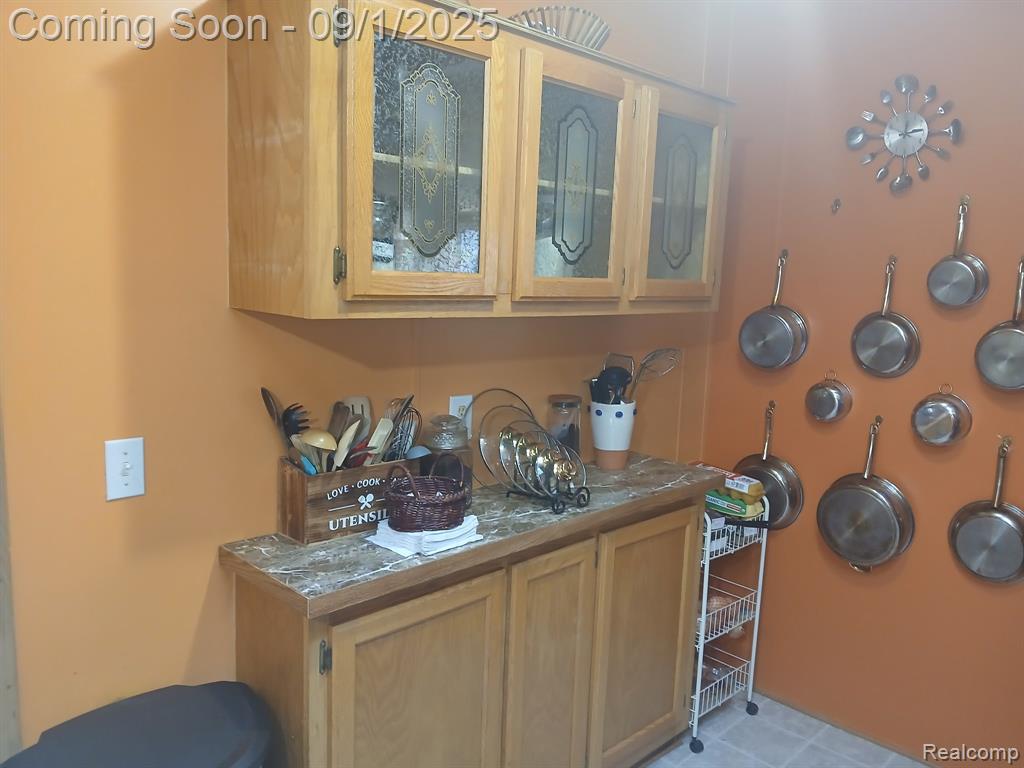 75 Carmell, Belleville, MI 48111 — Photo 8
