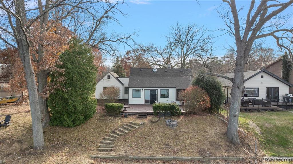 9492 Roundlake Boulevard, White Lake, MI — Photo 40