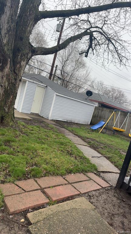 4103 DETROIT Street, Dearborn Heights, MI 48125 — Photo 14