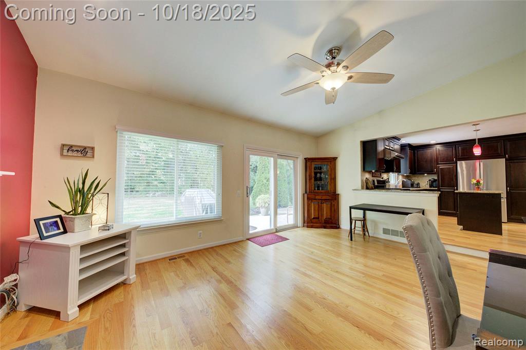 975 S Parkwood Drive, South Lyon, MI 48178 — Photo 35