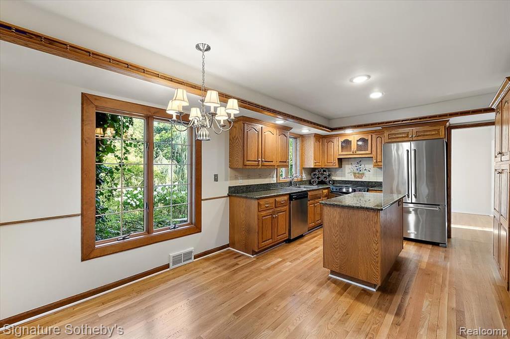 22601 Highbank Drive, Beverly Hills, MI 48025 — Photo 14
