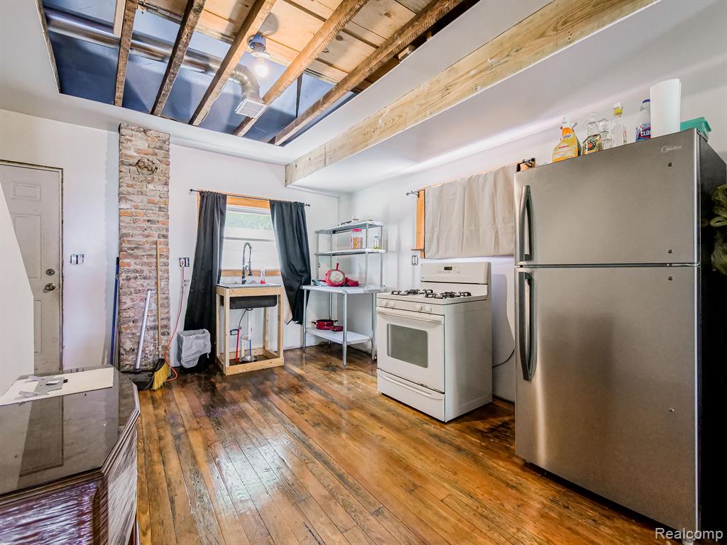 463 S JUNCTION Street - Photo 3