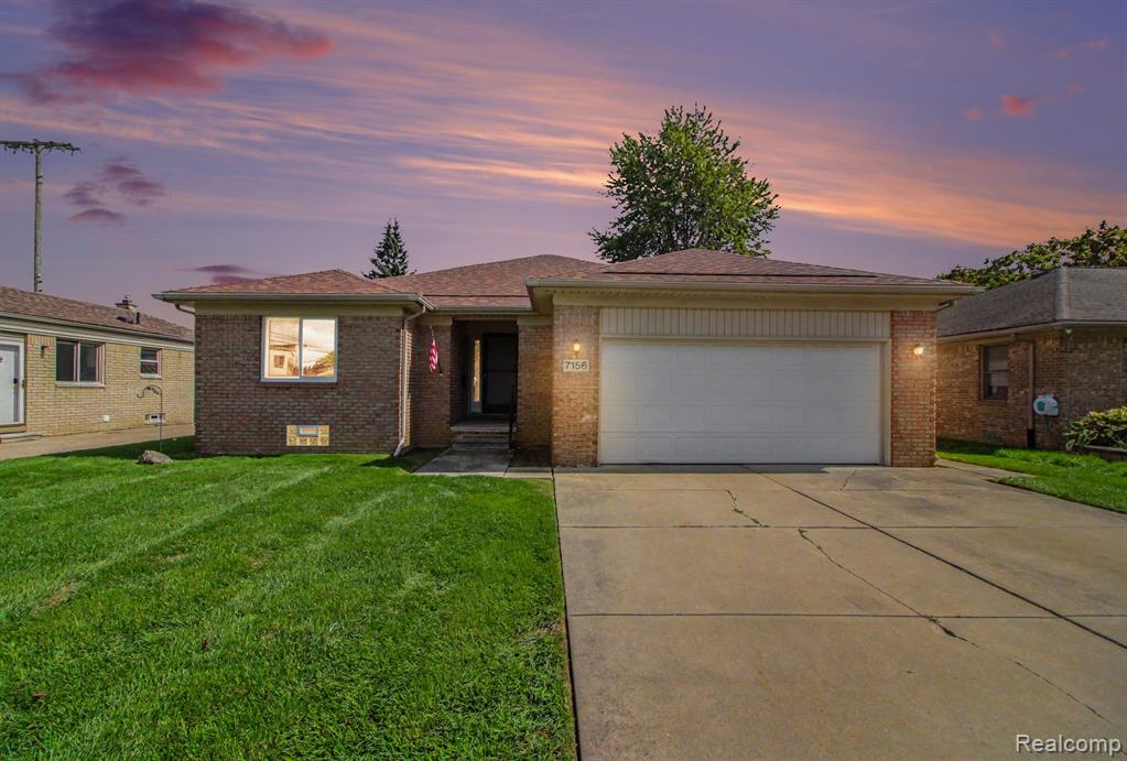 7156 N Gulley Road, Dearborn Heights, MI 48127