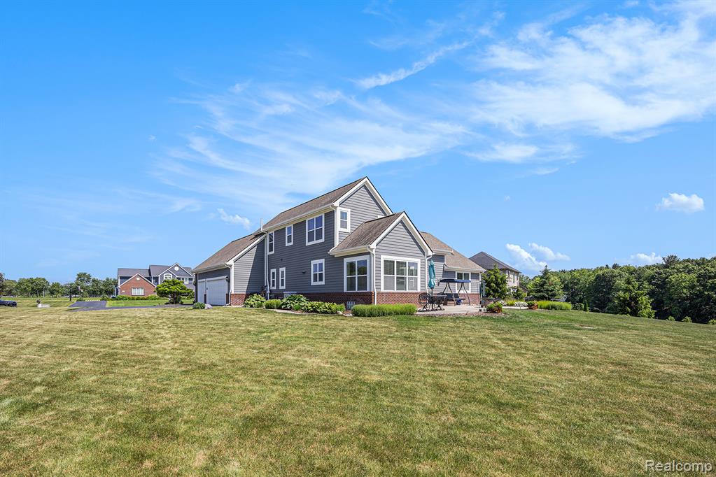 8269 Meadowridge, Clarkston, MI 48348 — Photo 31