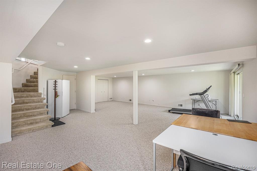 4046 FOXPOINTE Drive, Unit 131, West Bloomfield, MI 48323 — Photo 20