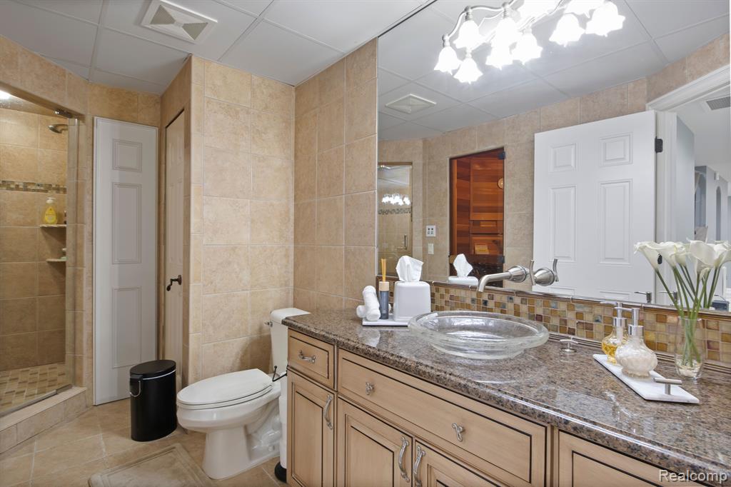 8151 ROLLING MEADOWS Drive, Canton, MI 48187 — Photo 80