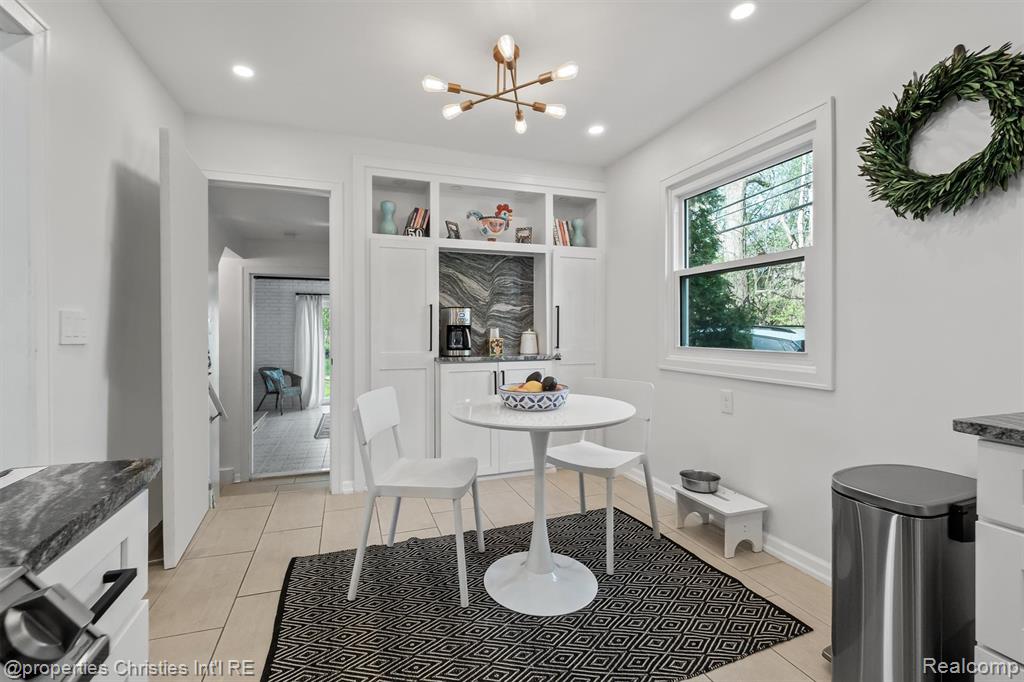 956 Northlawn Boulevard, Birmingham, MI 48009 — Photo 15