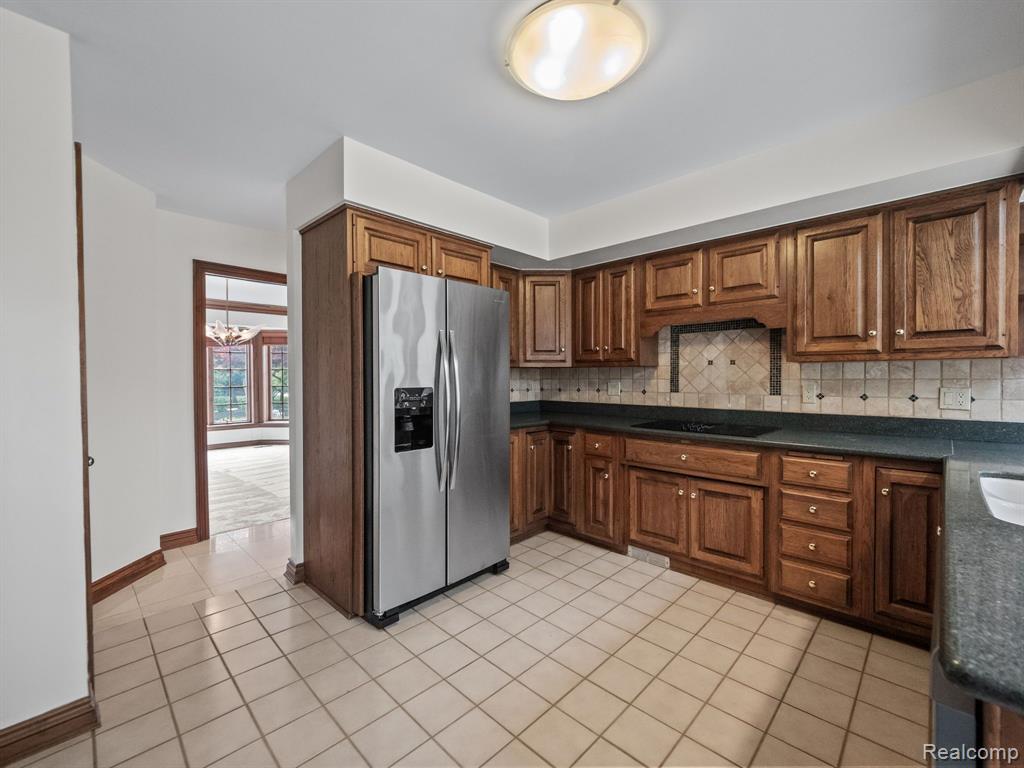 4932 SUSANS Way, Bloomfield Hills, MI 48302 — Photo 16