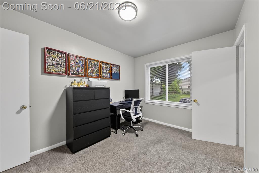24660 Ridgedale Street, Oak Park, MI 48237 — Photo 20