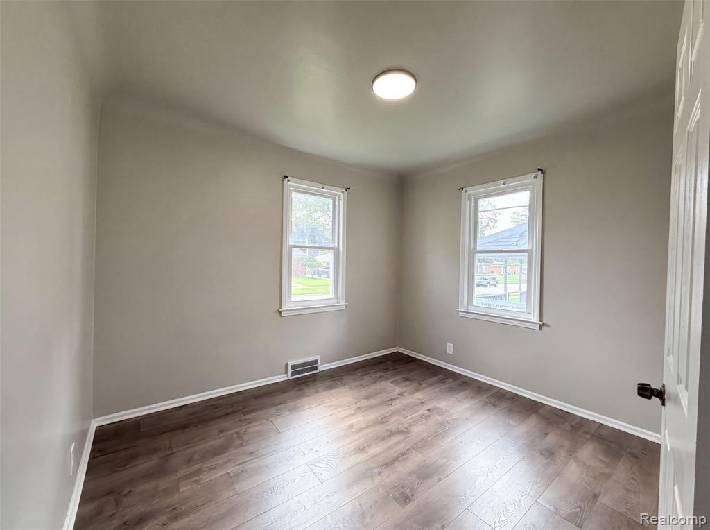 6455 Norborne Avenue, Dearborn Heights, MI 48127 — Photo 6