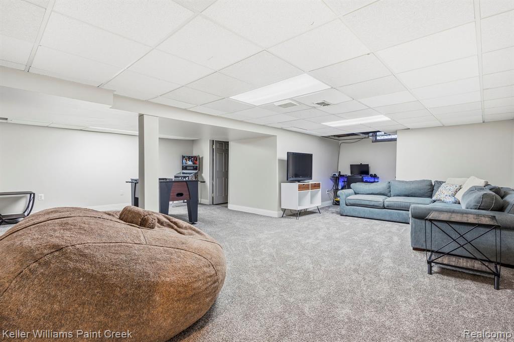 47935 Ben Franklin Drive, Shelby Twp, MI 48315 — Photo 41