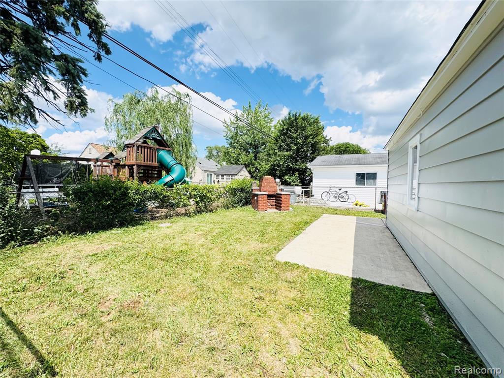 12796 Pullman Street, Southgate, MI 48195 — Photo 23