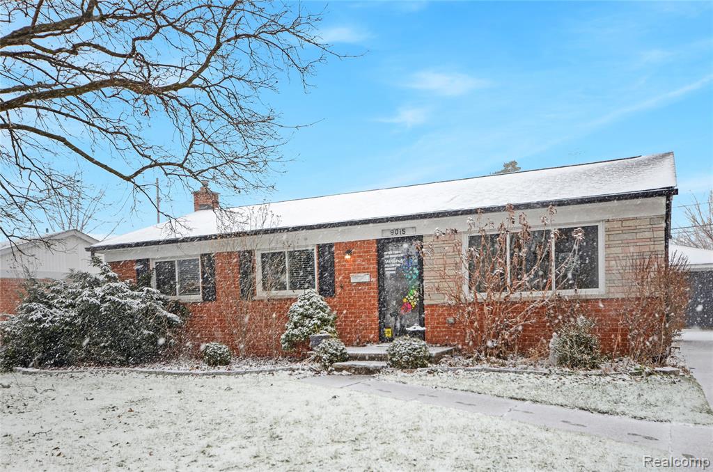 9015 Headley Drive, Sterling Heights, MI 48314 — Photo 2