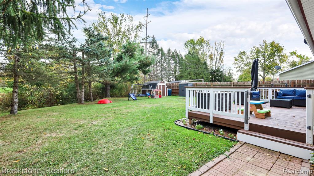410 N Lester Street, Capac, MI 48014 — Photo 3