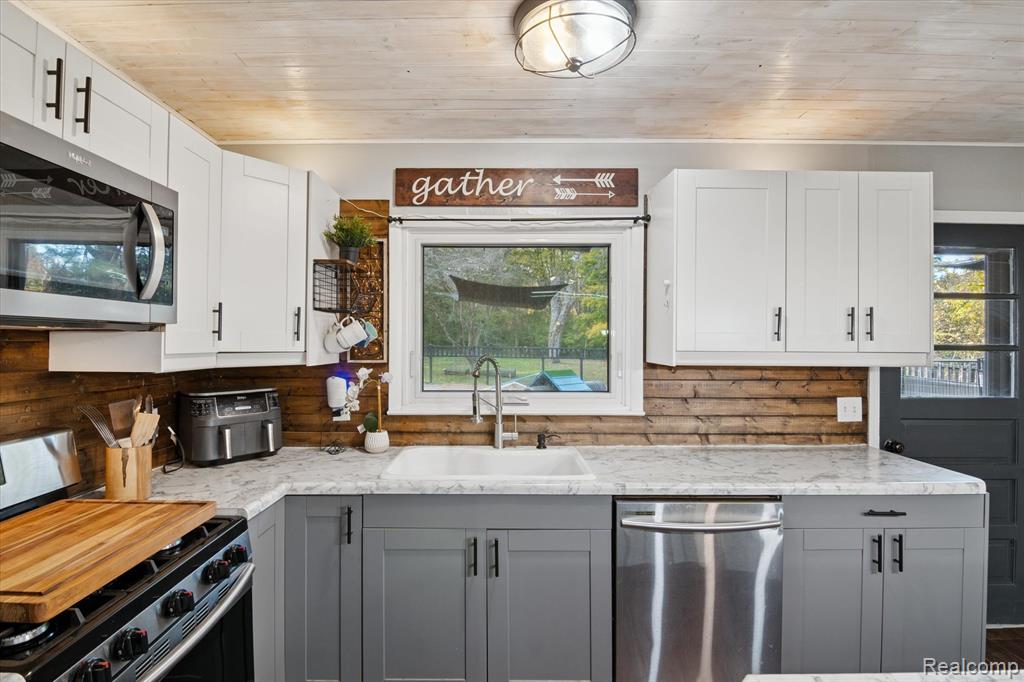 524 S Jackson Street, Hanover, MI 49241 — Photo 19
