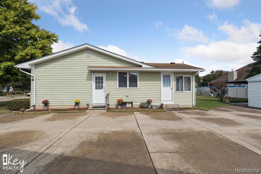 32403 Truman Road, Rockwood, MI — Photo 39