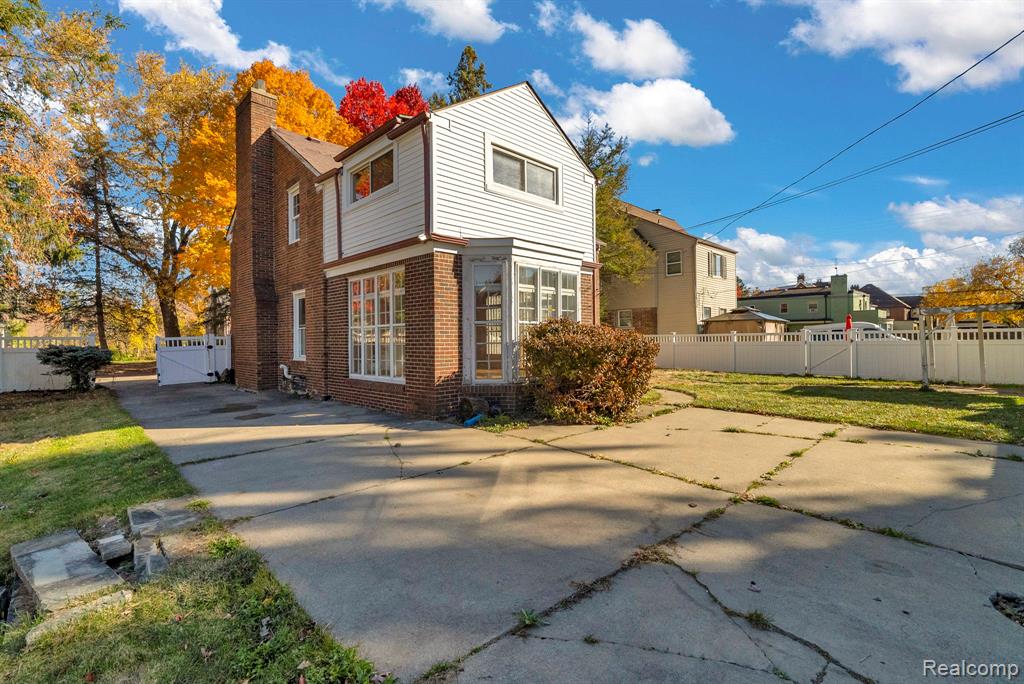 18817 Bretton Drive, Detroit, MI 48223 — Photo 47