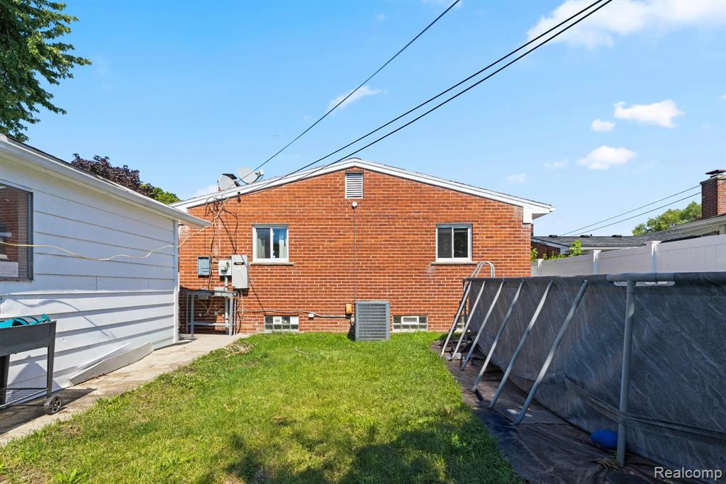 6151 Coolidge Street, Dearborn Heights, MI 48127 — Photo 13