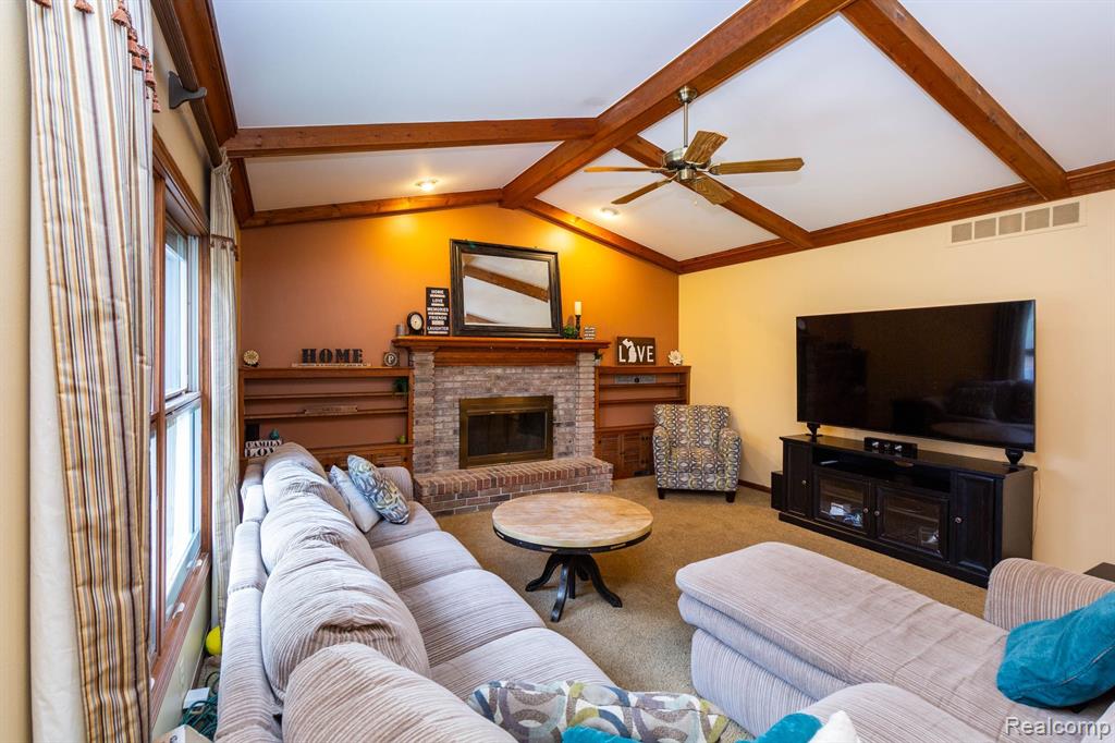45515 EMERALD FOREST Drive, Novi, MI — Photo 22