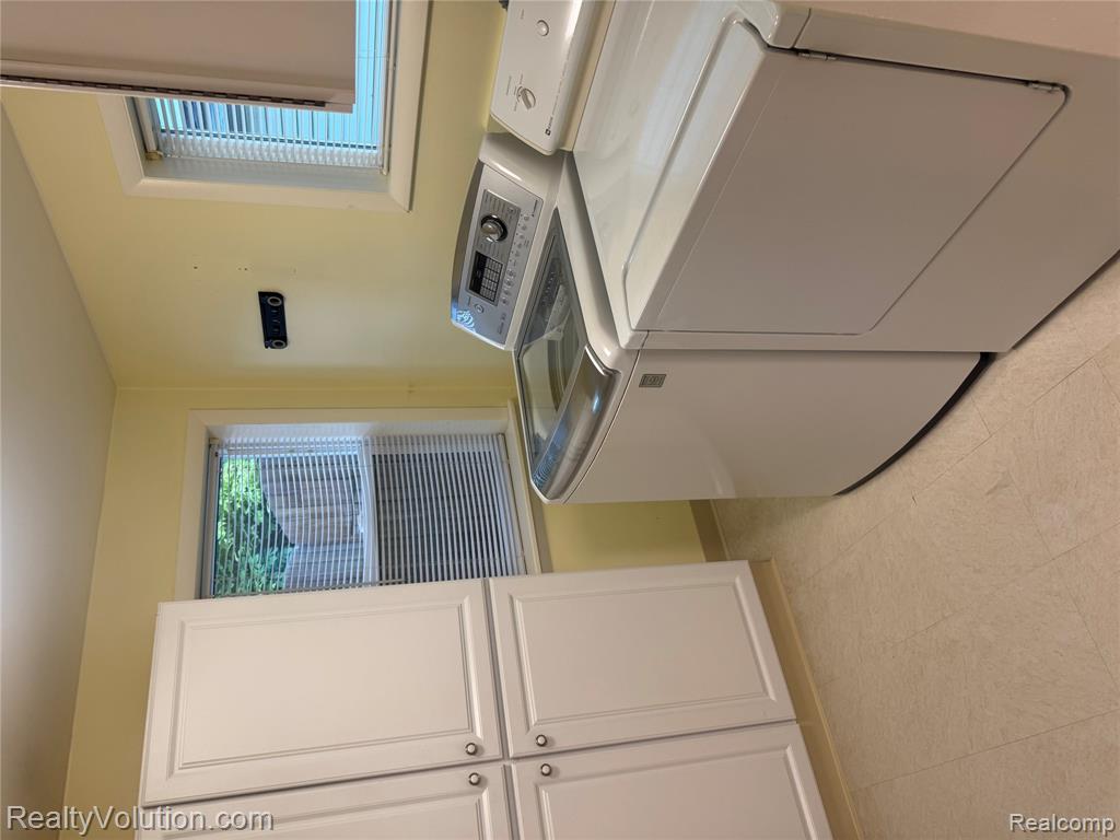 727 W Park Street, Lapeer, MI 48446 — Photo 11