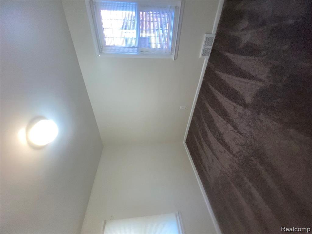 16207 Biltmore Street, Detroit, MI 48235 — Photo 9