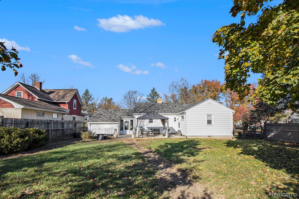 344 CHERRY Street, Blissfield, MI 49228 — Photo 17