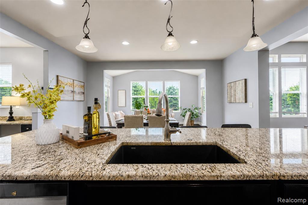 354 Findley Circle, Lake Orion, MI — Photo 22