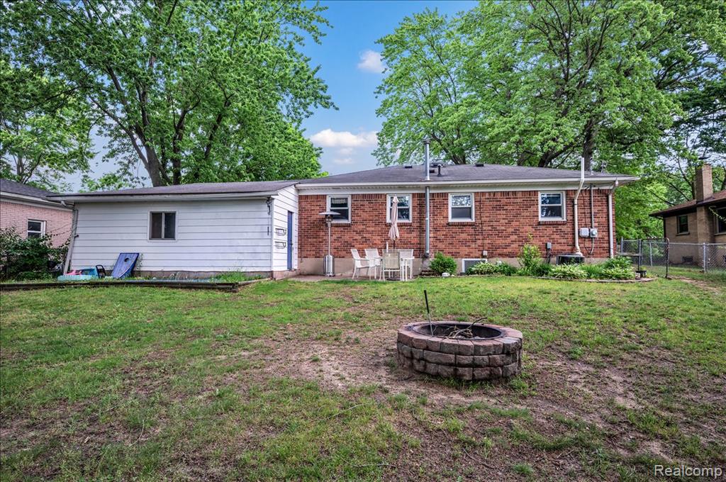3972 Joslyn Road, Lake Orion, MI — Photo 5