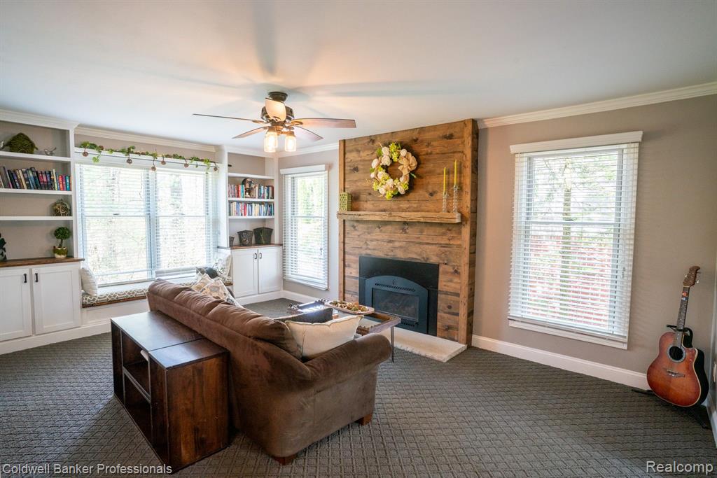 8177 FAWN VALLEY Drive, Clarkston, MI 48348 — Photo 3