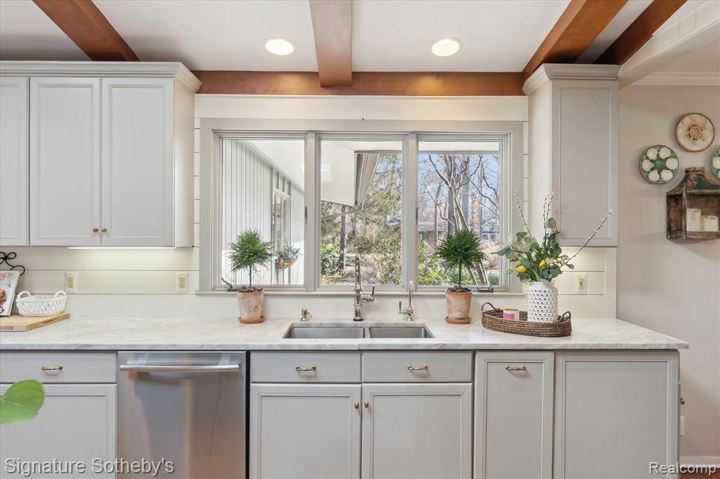 5170 TOOTMOOR Road, Bloomfield Hills, MI 48302 — Photo 11